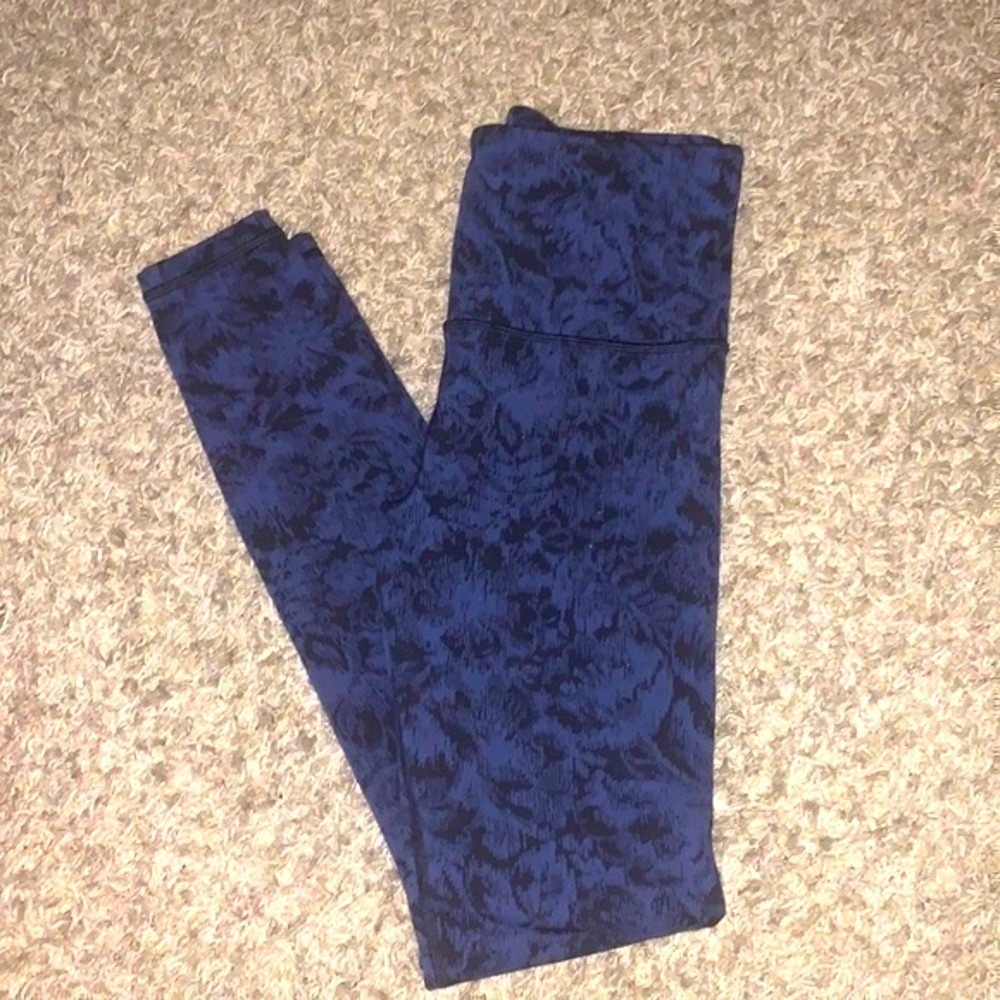 Athleta Elation textured tight - Picture 3 of 9